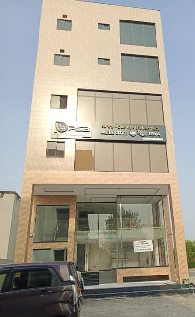 Marla Commercial First Floor for Rent | Super Hot Location | Back Pine Avenue Road | Near Ring Road & Khayaban-e-Amin