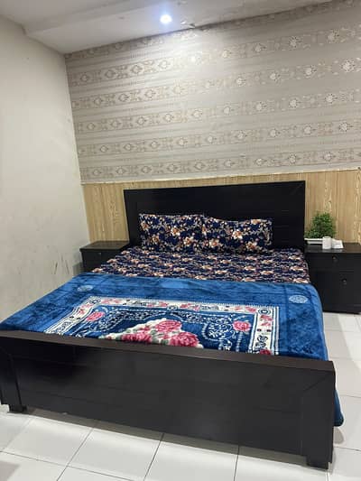 Semi Furnished room for girls, boys and couples in johar town D2 block near civic center