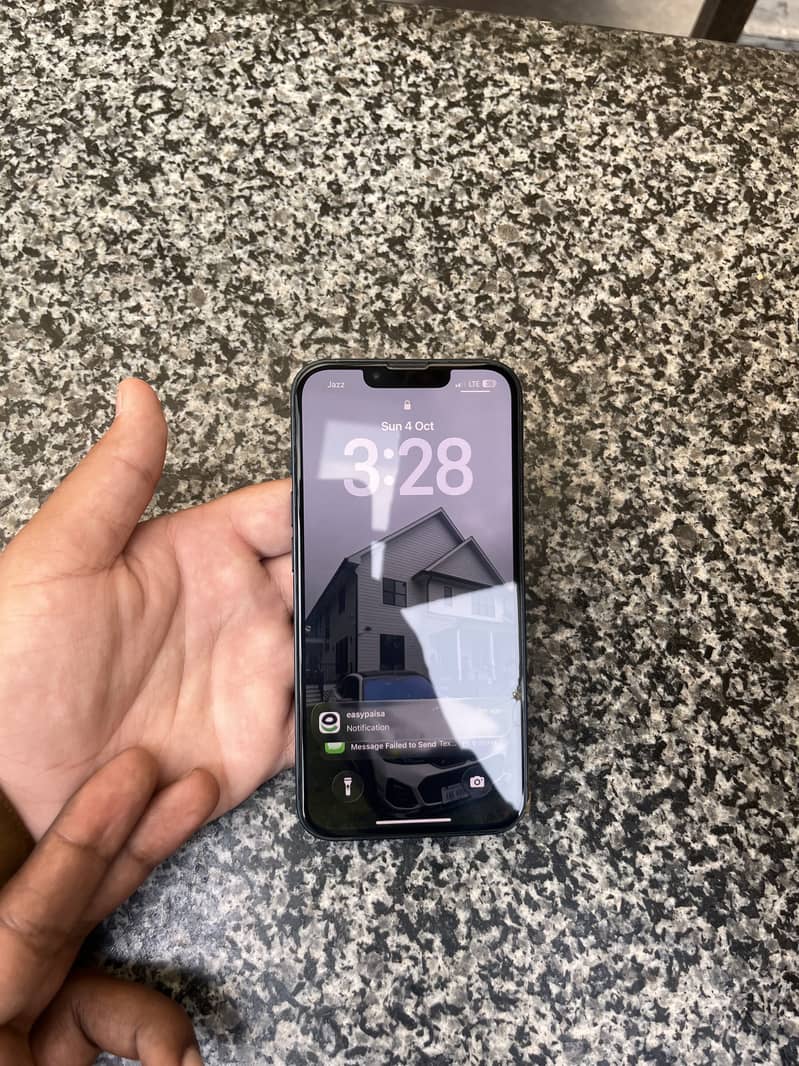 Apple iPhone 13 0