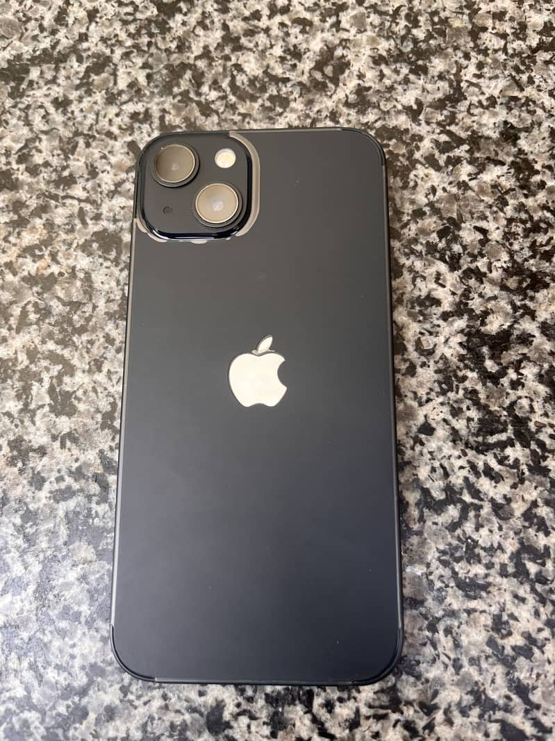 Apple iPhone 13 1