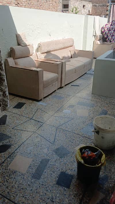New condition sofa set 10/9 condition