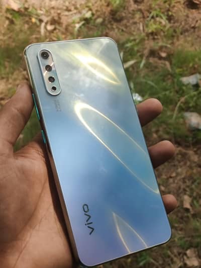 Vivo S1
