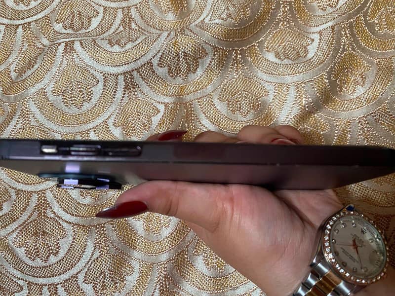 iphone 14 pro max 4