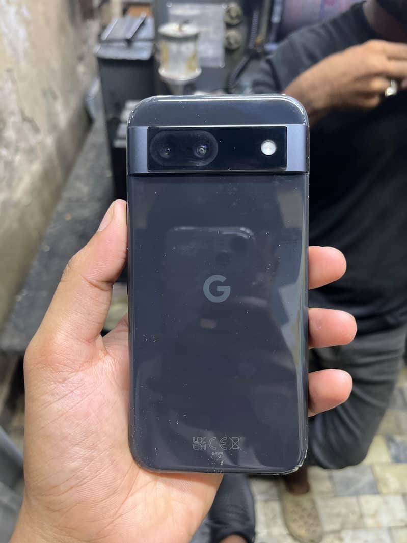 Google Pixel 8a 4