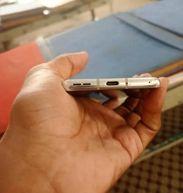 One Plus 8 4