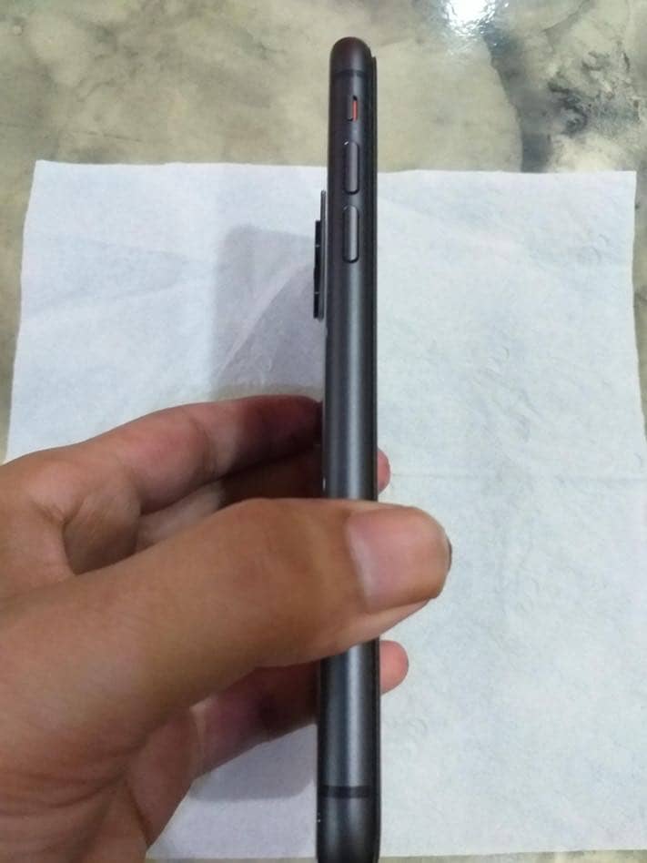 Apple iPhone 11 1