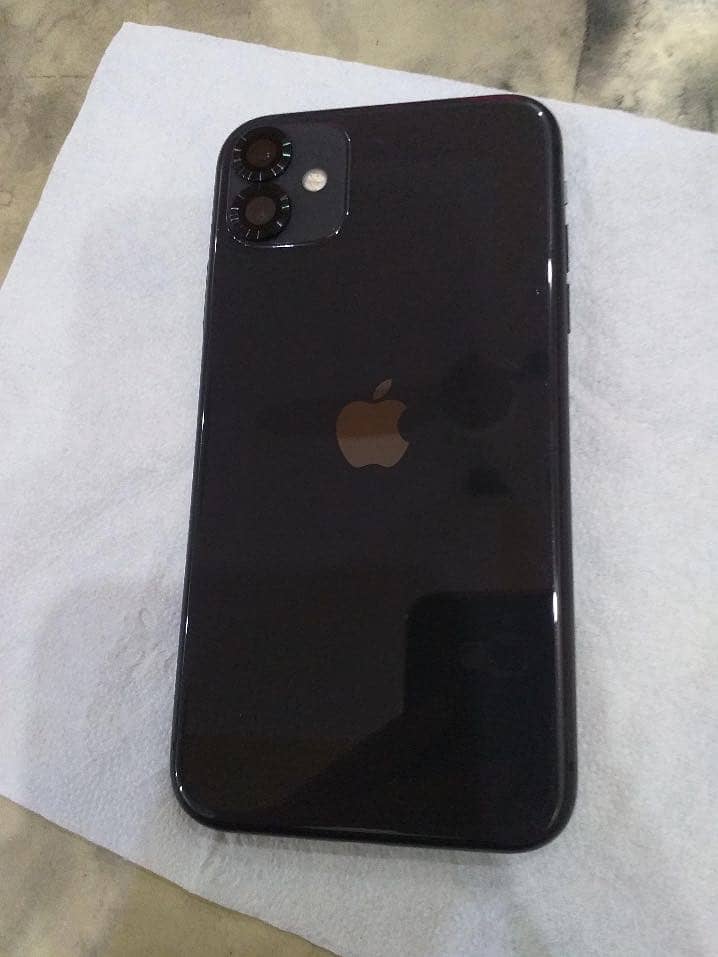 Apple iPhone 11 4