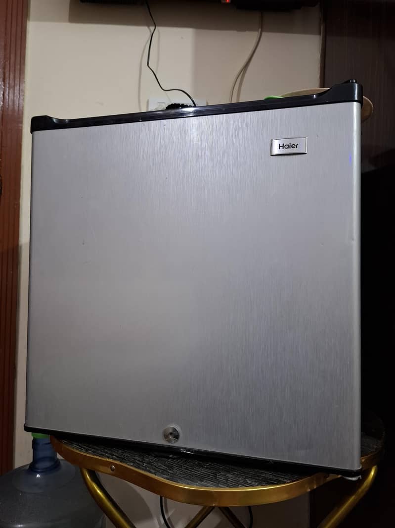 mini fridge 4