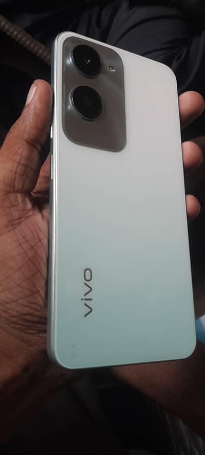 Vivo Y18