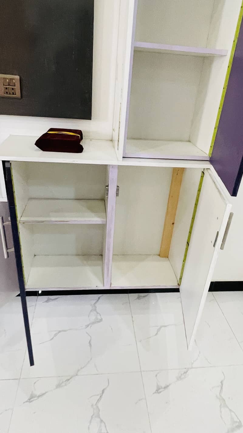 Led Console with Cabinets 2