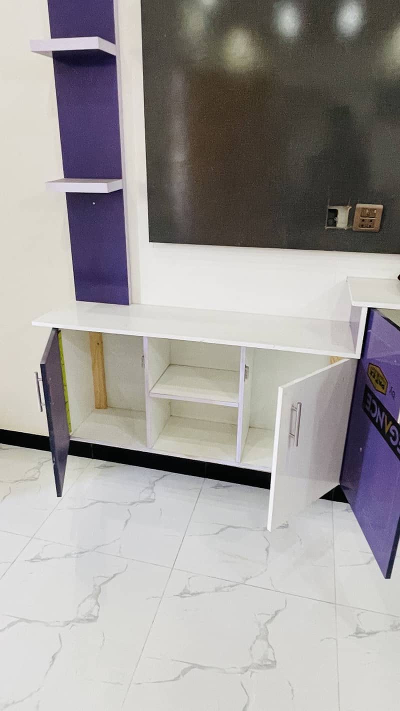 Led Console with Cabinets 5