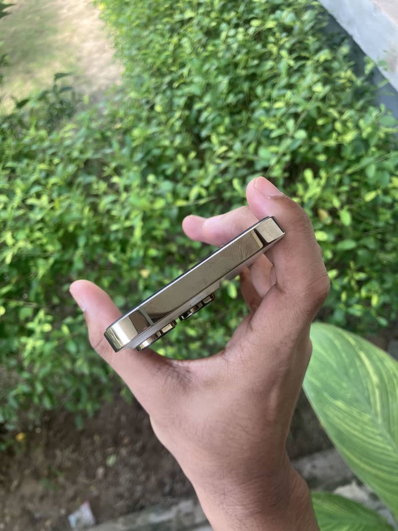 Apple iPhone 14 Pro 6