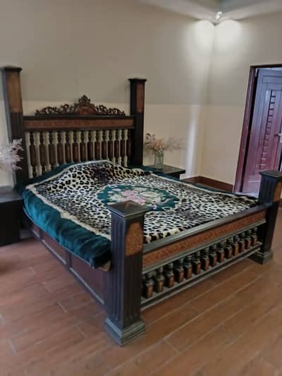 Furnished room for single exclusive person near Raiwind road, thokar located in punjab university town