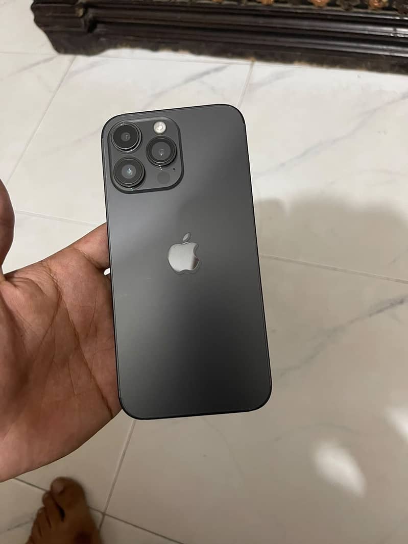 Apple iPhone 14 Pro Max 3