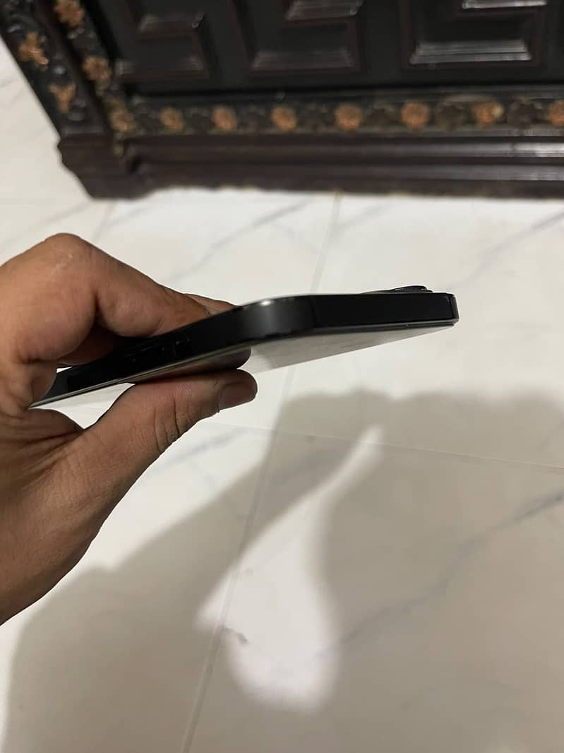 Apple iPhone 14 Pro Max 7