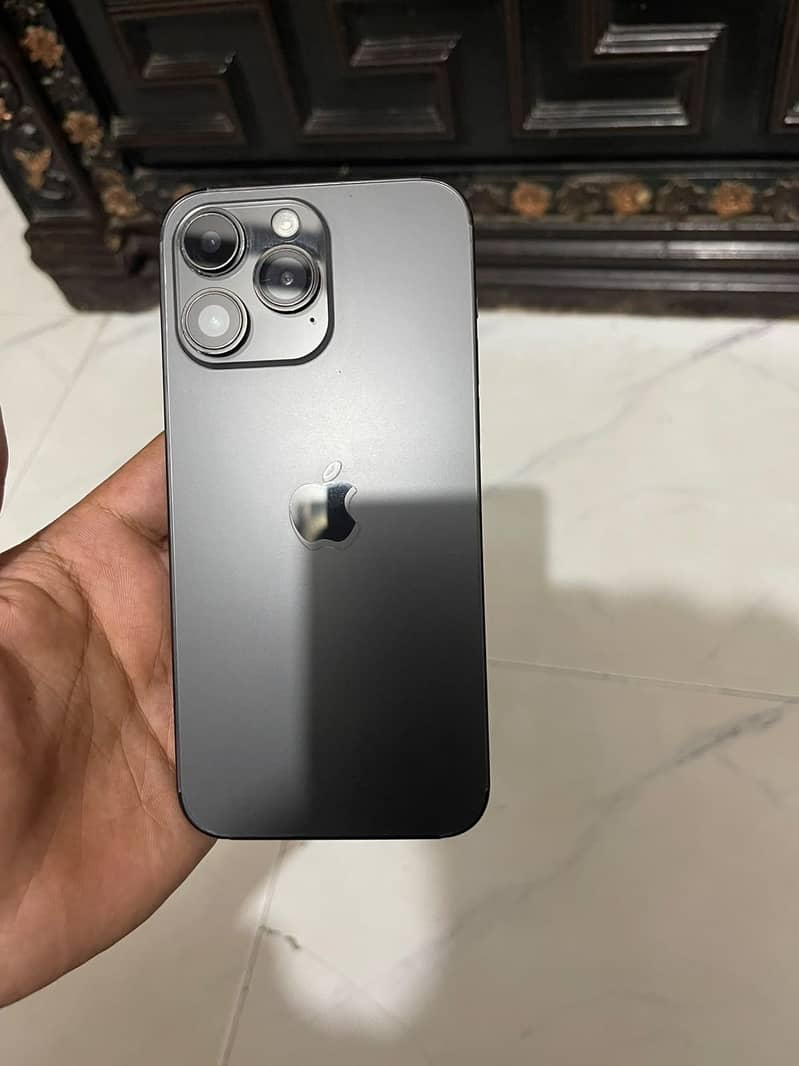 Apple iPhone 14 Pro Max 8