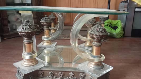 Drawing room tables