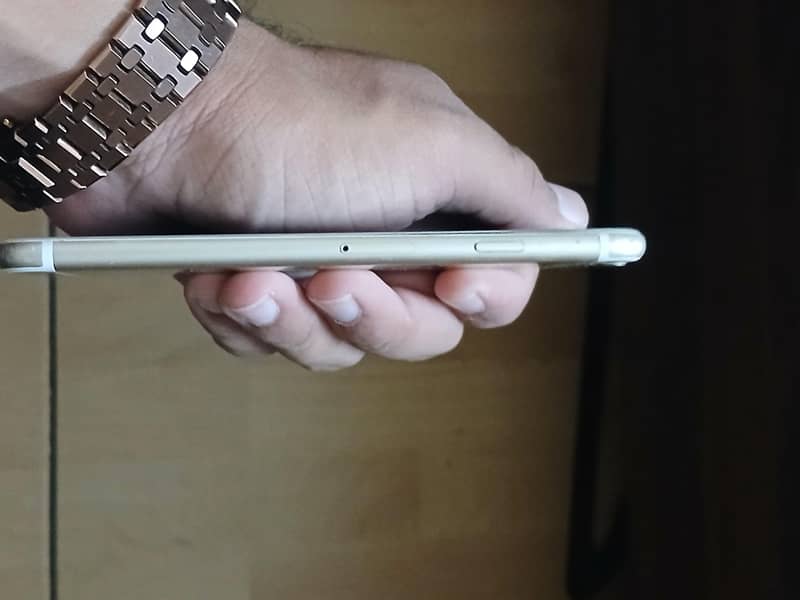 Apple iPhone 6 1