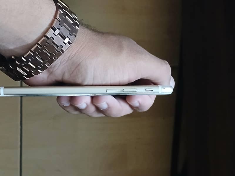 Apple iPhone 6 2