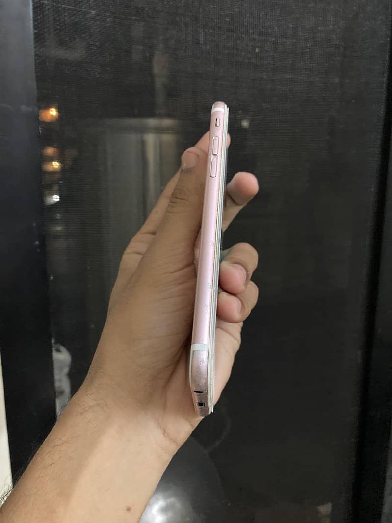 Apple iPhone 6S 3