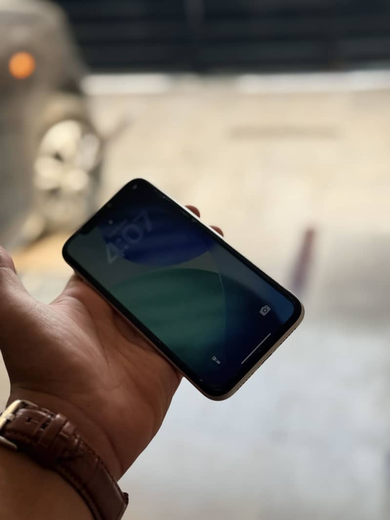 Apple iPhone 11 64gb 5