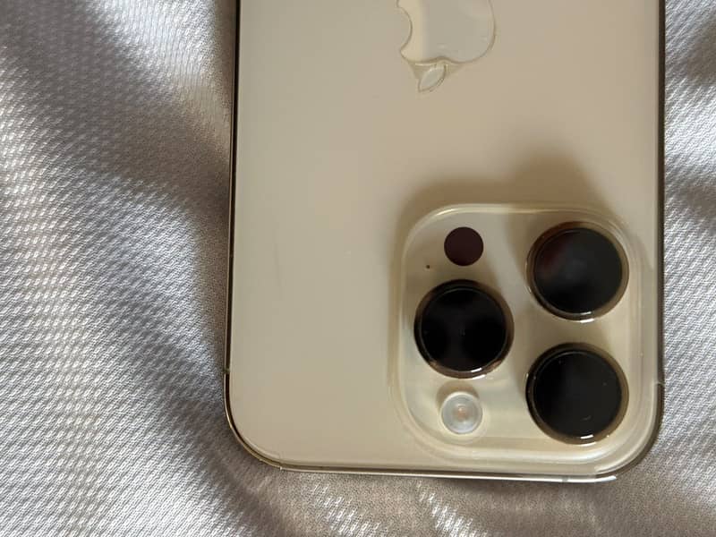 Apple iPhone 14 Pro 3