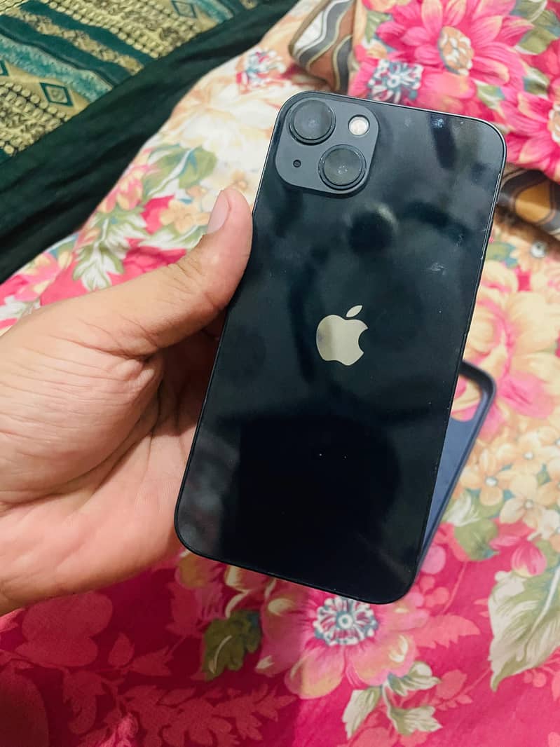 Apple iPhone 13 1