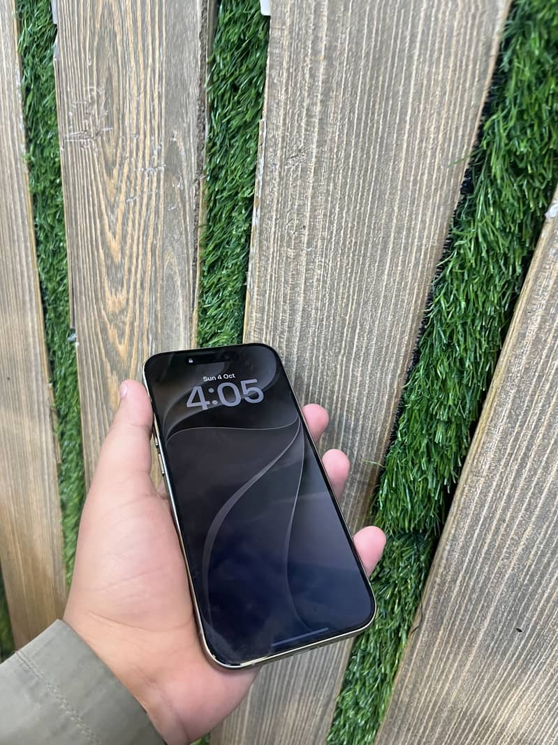 Apple iPhone 15 Pro 7