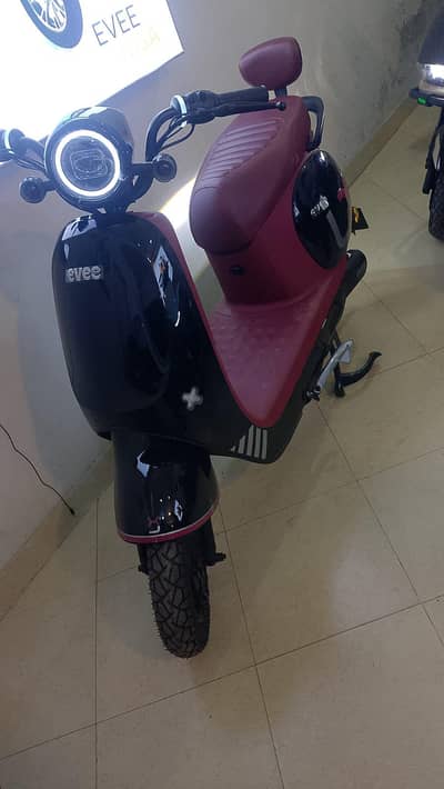 Evee LX