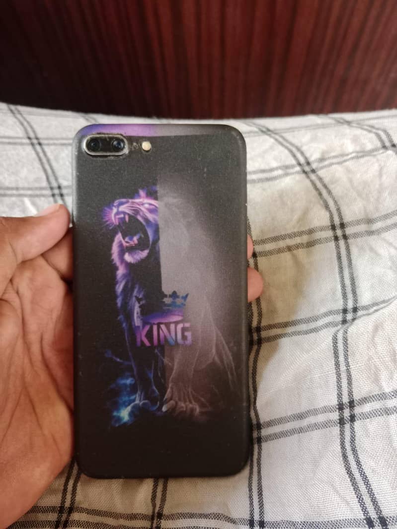 Apple iPhone 7 Plus 2