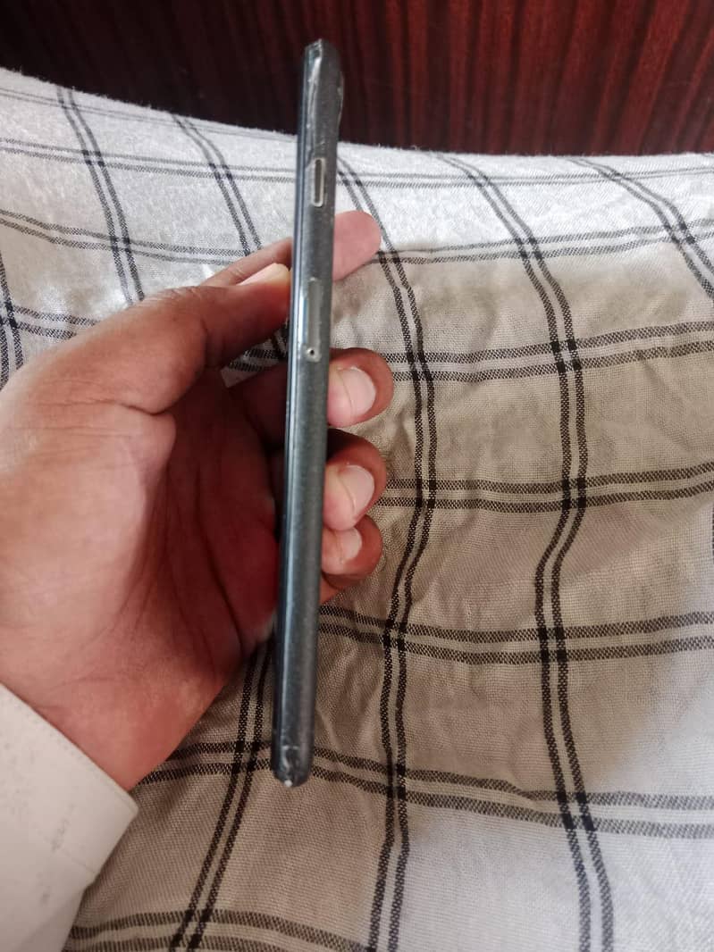 Apple iPhone 7 Plus 4