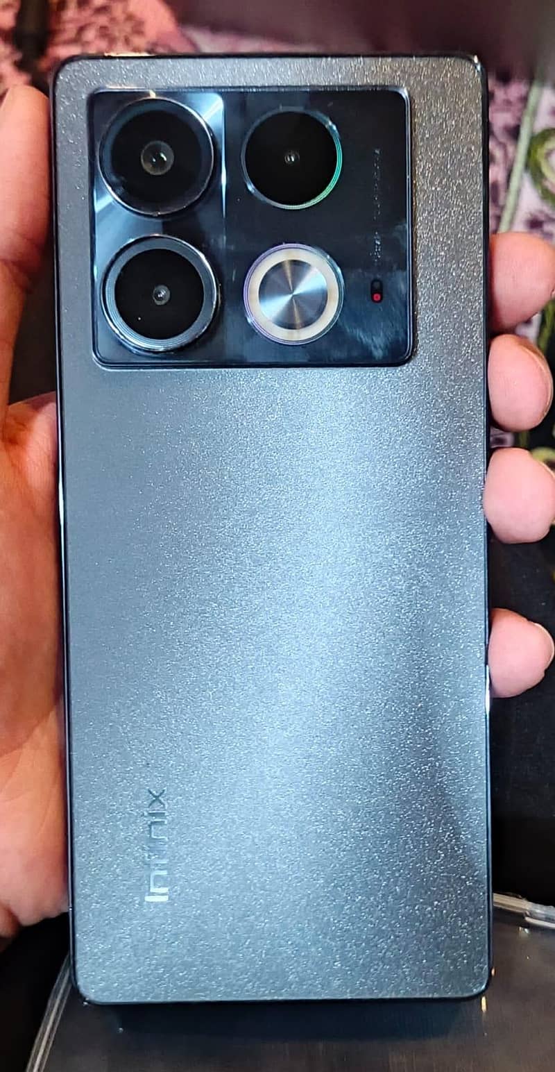 Infinix Note 40 0