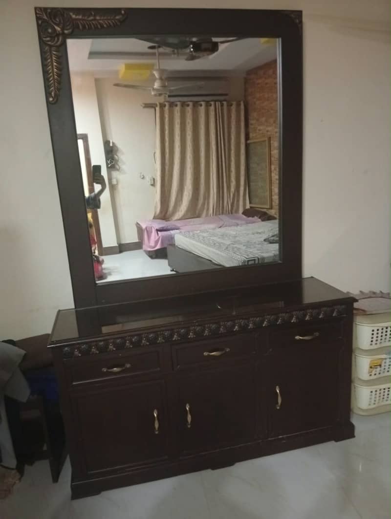 Dressing Table with stool  Set 0