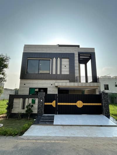 Bahria Orchard 8 Marla Brand New Luxury House for Sale