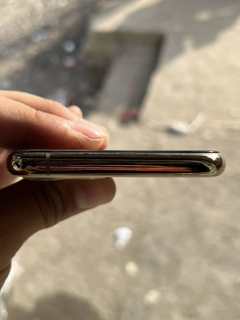 Apple iPhone 11 Pro 5