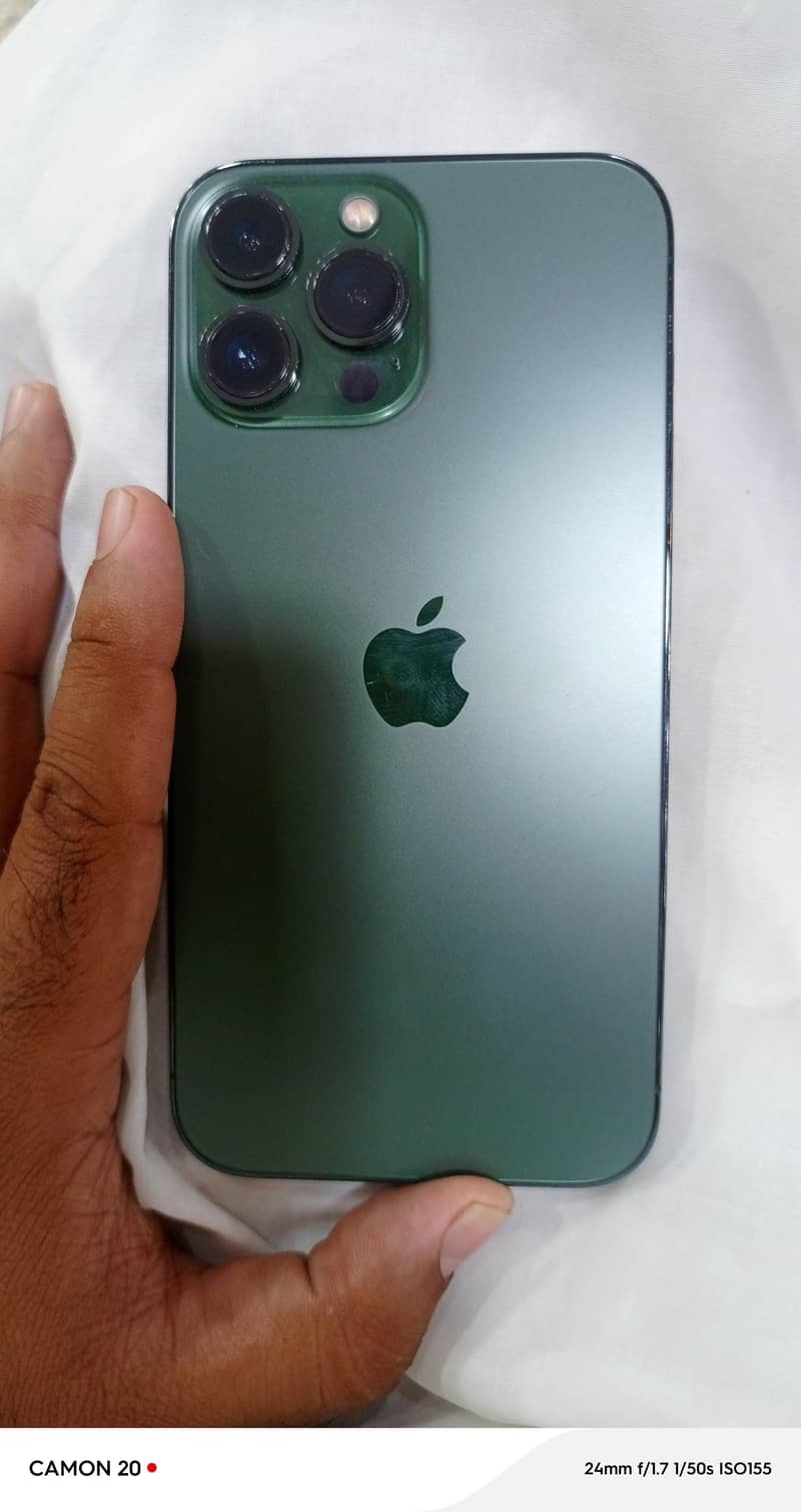 Apple iPhone 13 Pro Max 2