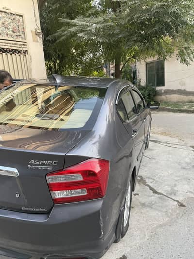 Honda City 1.5  prosmetic 2018 Islamabad registered