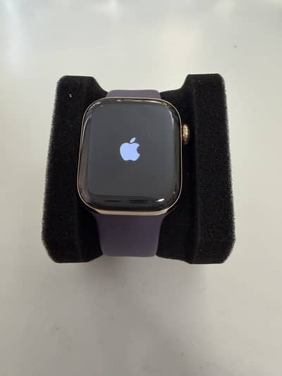 Apple Watch Series 11 42mm wifi+cellular Gold Titanium new for sale.