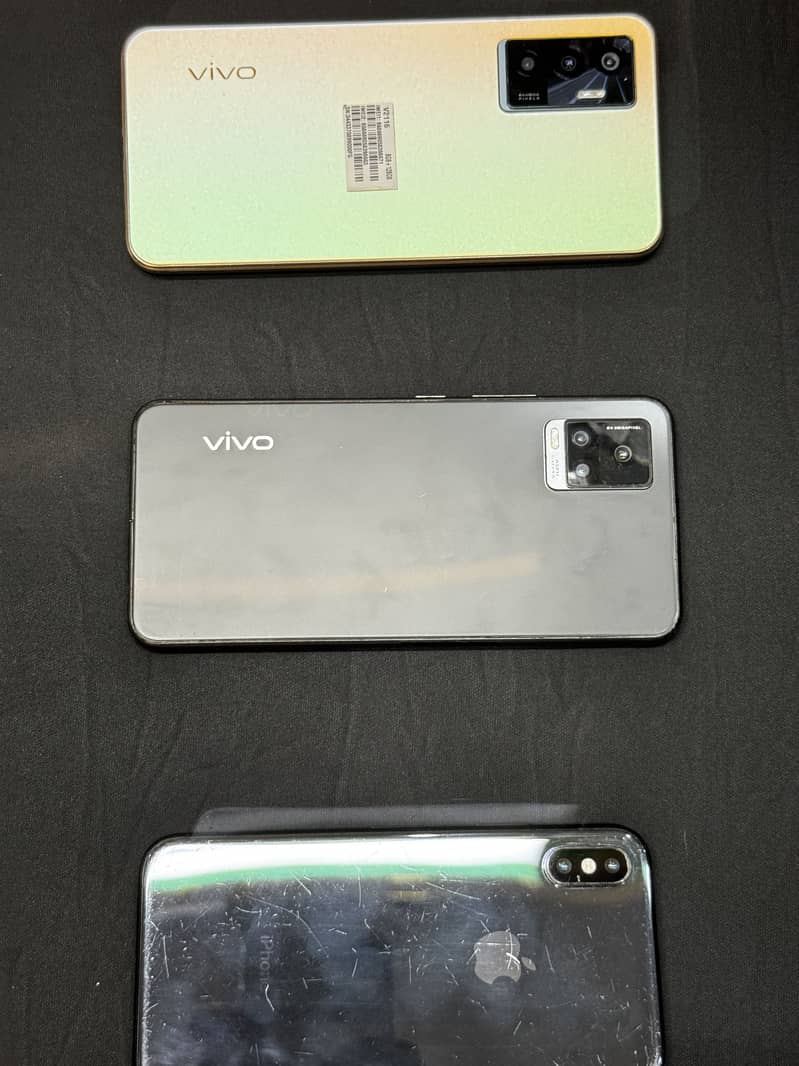 Apple iPhone XS 0