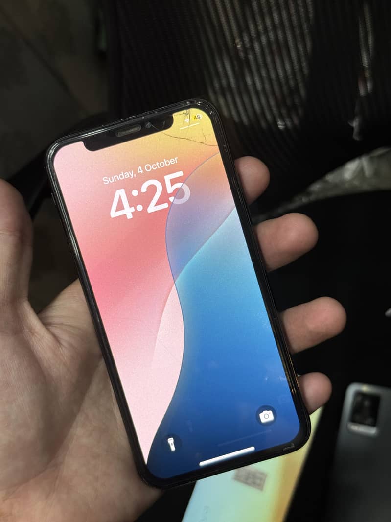 Apple iPhone XS 1