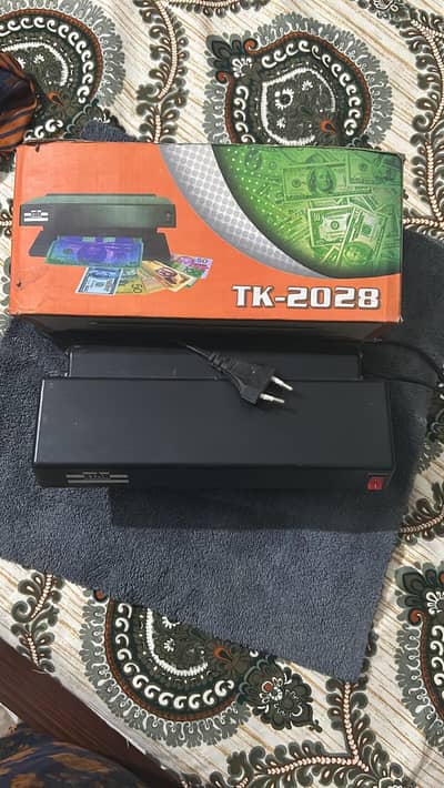 Star TK-2028 Money Checker & detector Currency Checker UV Light