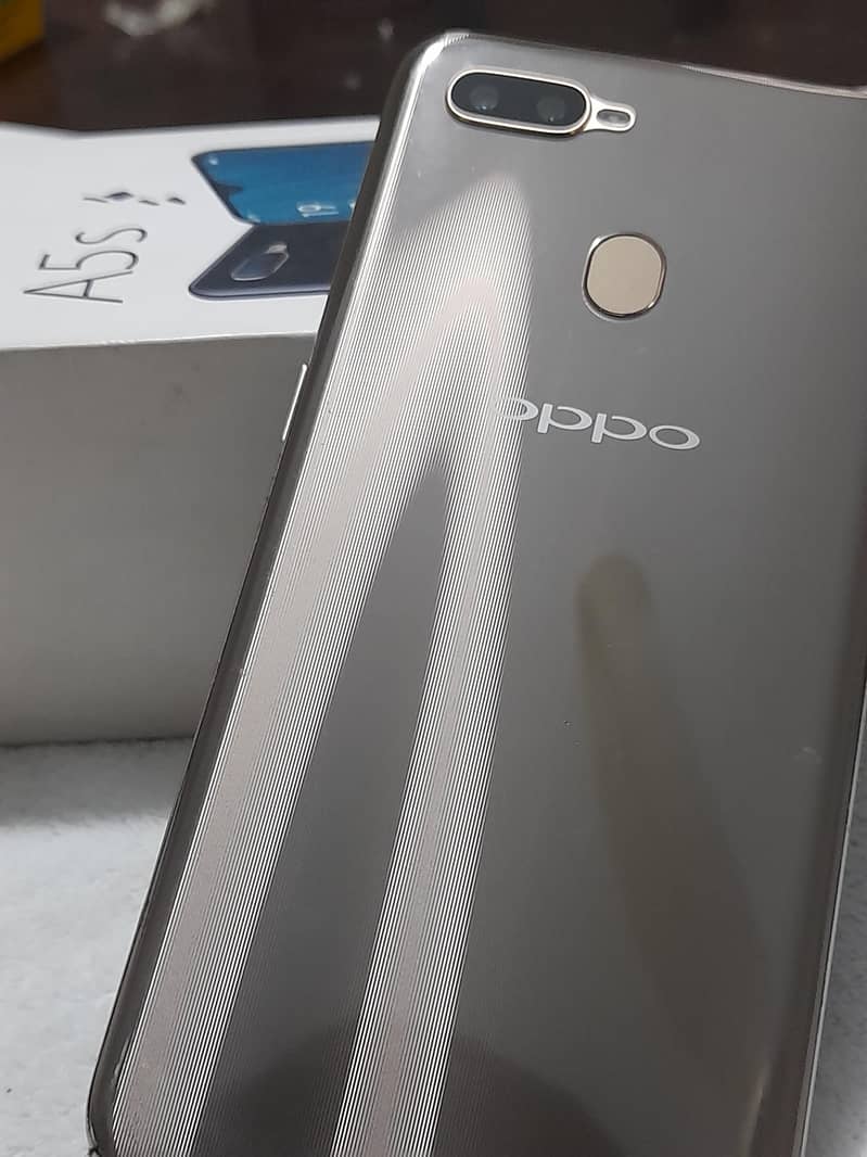 OPPO A5s 4