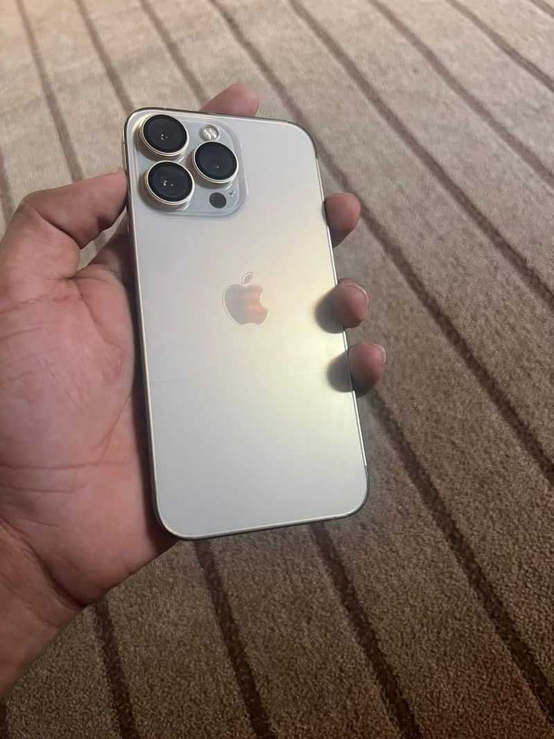 Apple iPhone 13 Pro 0