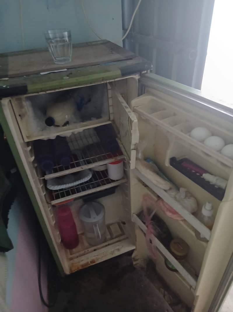 refrigerator mini 2