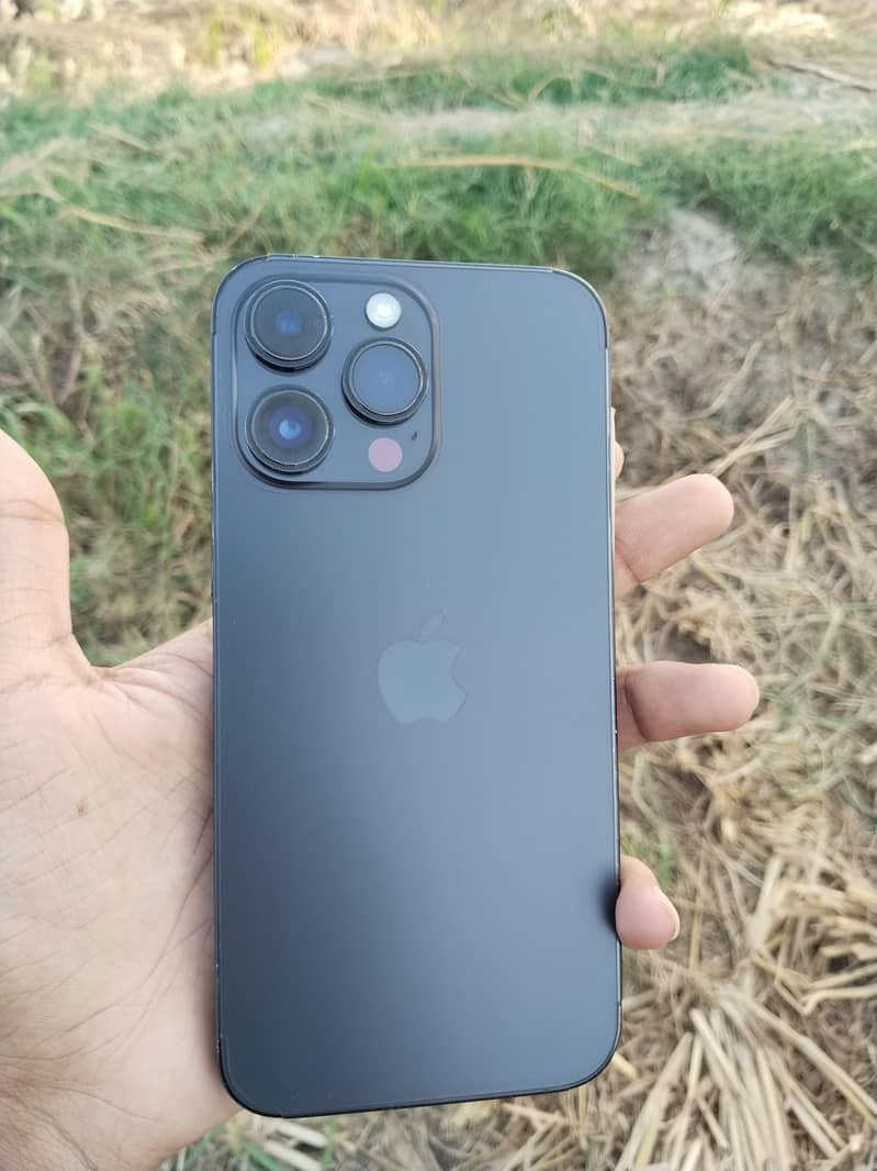 Apple iPhone 14 Pro Max 0