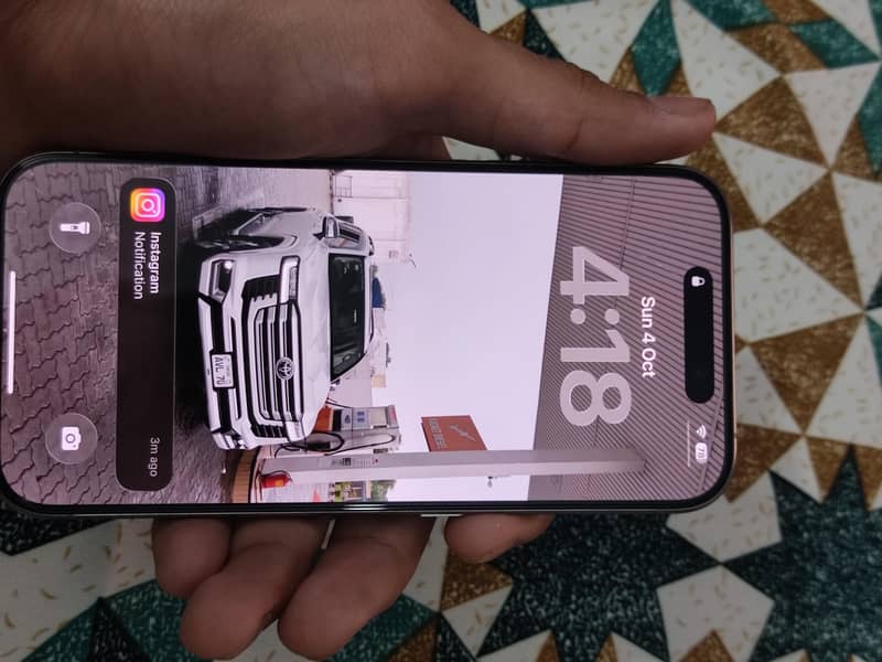 Apple iPhone 15 Pro 4