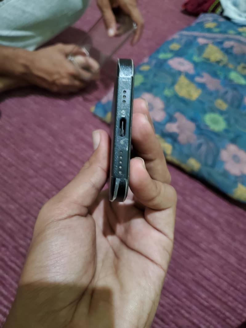 Apple iPhone 15 3
