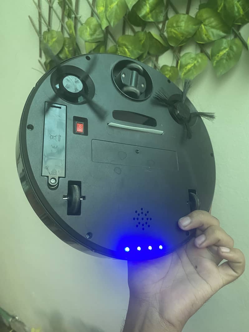 Humidity cleaner robot 1