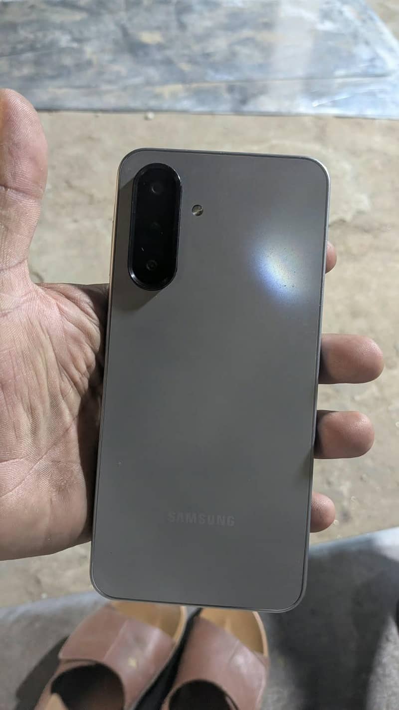 Samsung A17 1
