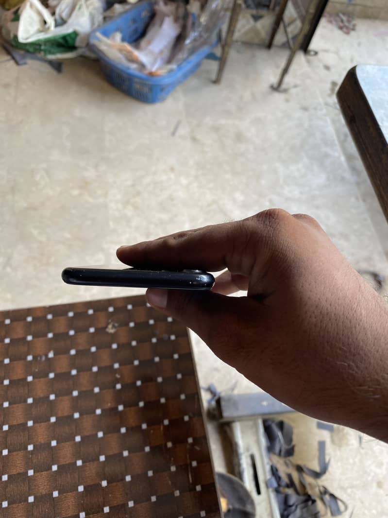 Apple iPhone 7 6